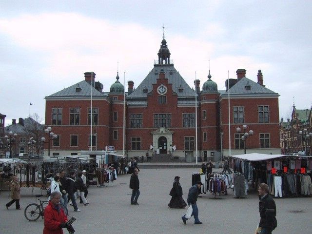 Umeå town center 11APR02